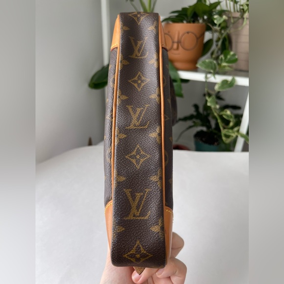 LOUIS VUITTON DRAGONNE MARLY MM - Picture 8 of 14